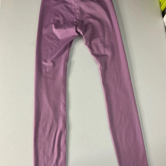 Women’s Gymshark leggings size small? - Picture 2 of 6